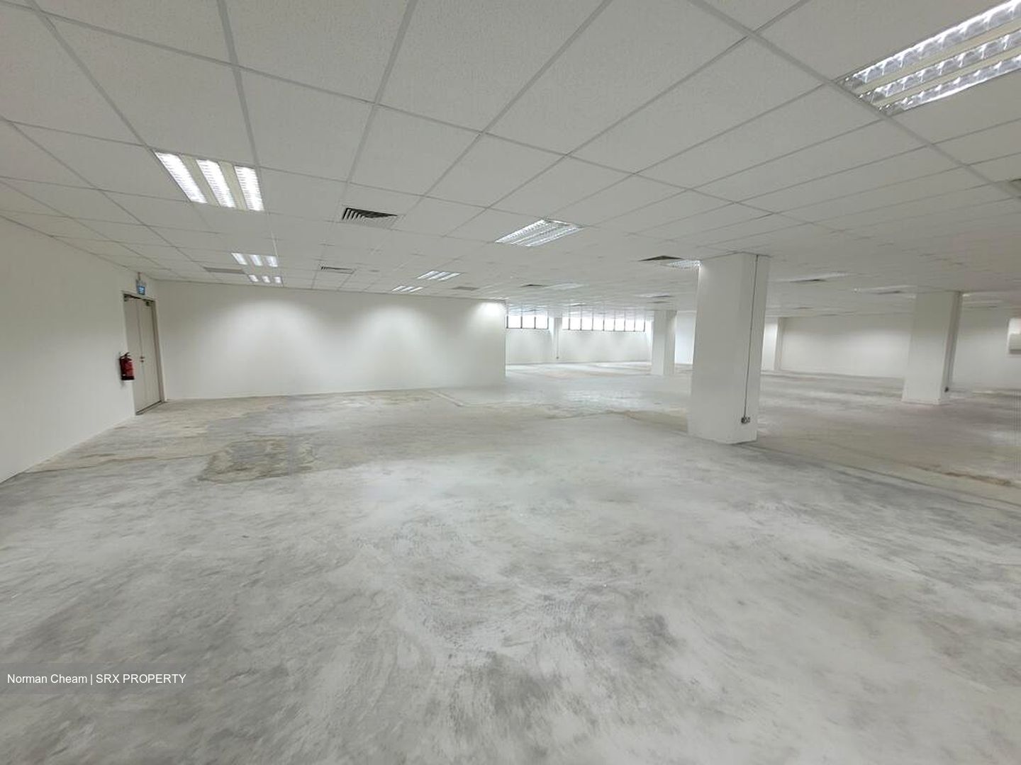 Odeon Towers (D7), Office #460171751